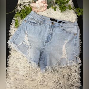 💙 Kendall + Kylie “The Icon” Distressed Denim Shorts – Size 9/29 💙
